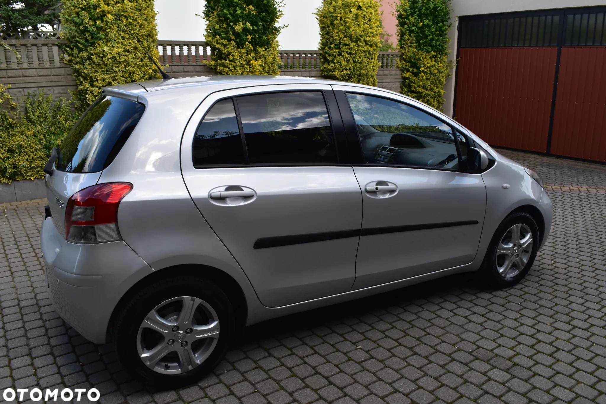 Toyota Yaris - 14