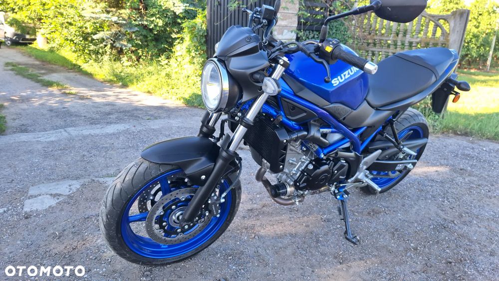 Suzuki SV - 25