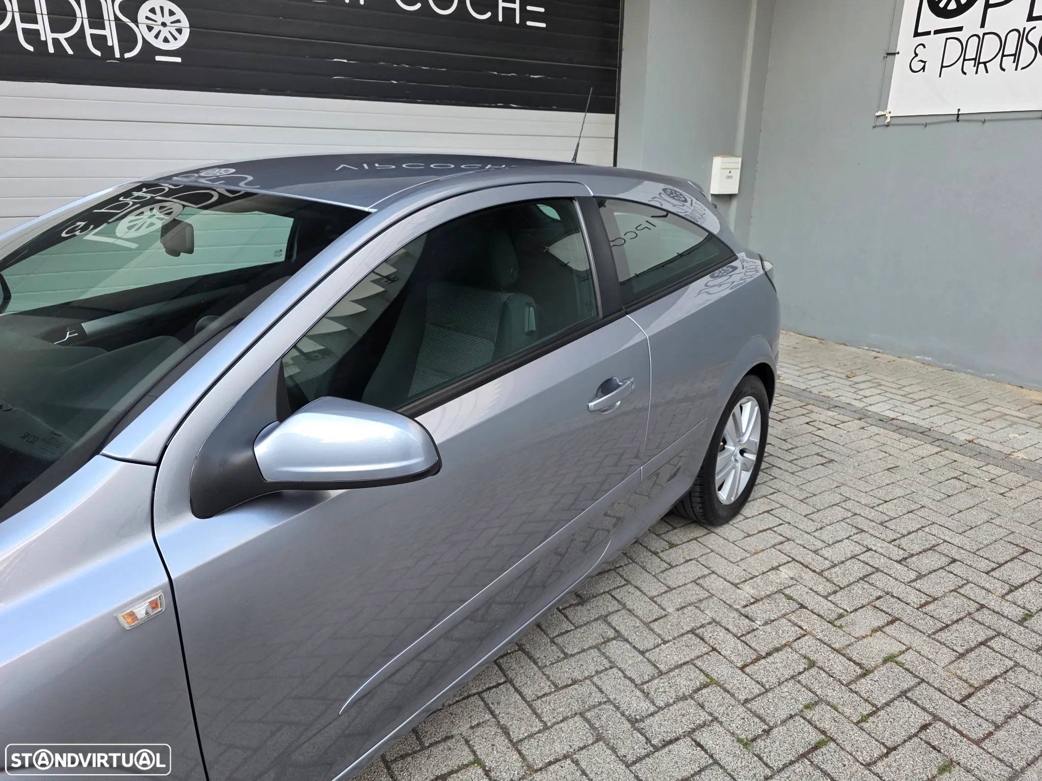 Opel Astra GTC 1.3 CDTi - 29