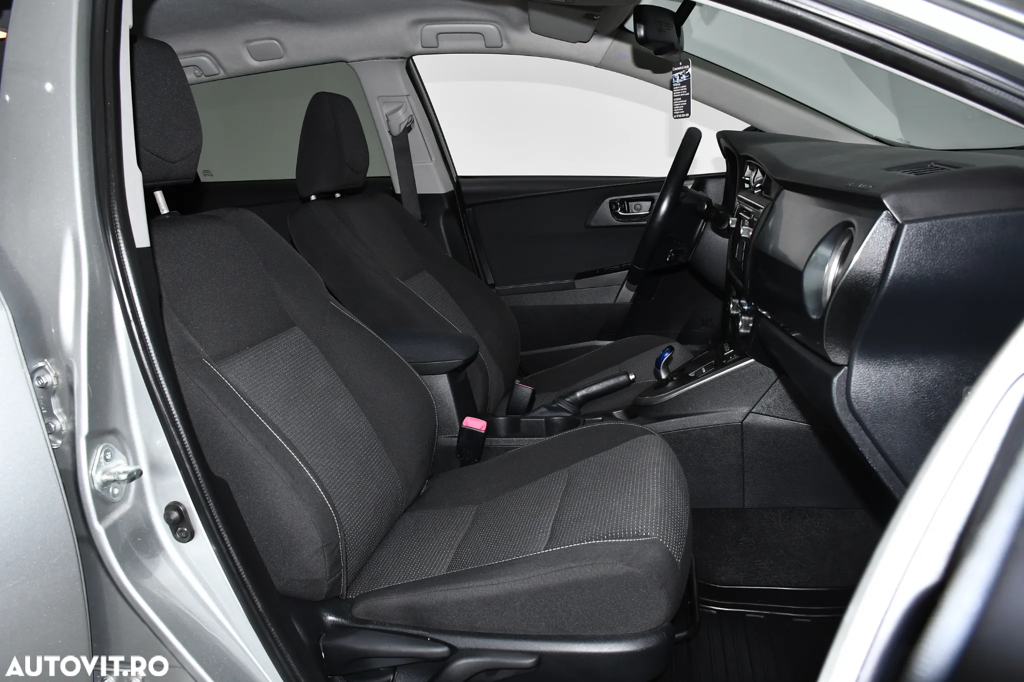 Toyota Auris 1.8 VVT-i Hybrid Automatik Comfort - 13