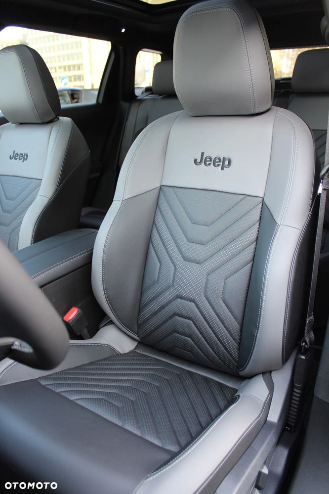 Jeep Compass 73.7kWh First Edition FWD - 13