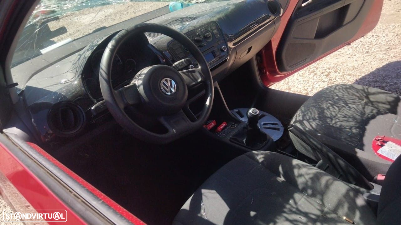Vw UP 1.0i de 2013 Disponível para peças - 7