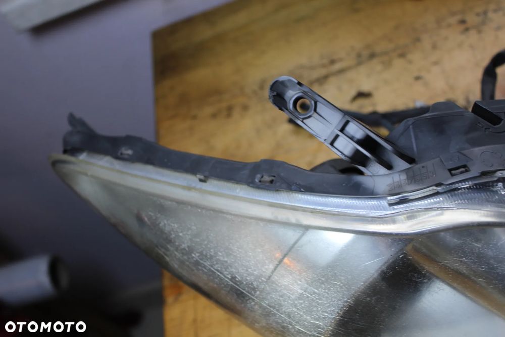 LAMPA LEWA LUB PRAWA PRZÓD TOYOTA AURIS I LIFT ANGLIA - 5