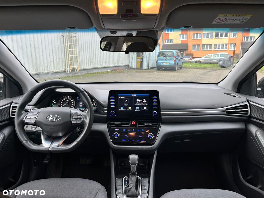 Hyundai IONIQ Hybrid Business - 18