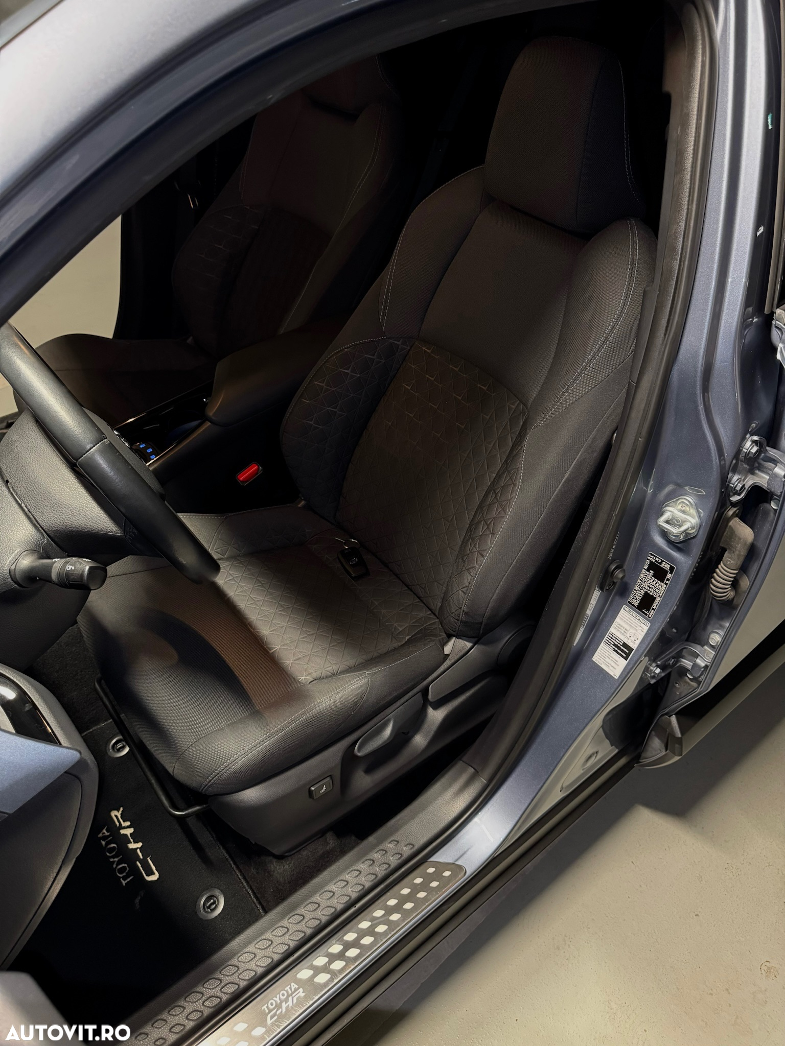 Toyota C-HR 2.0 HSD 184 CP 4x2 CVT Style - 21