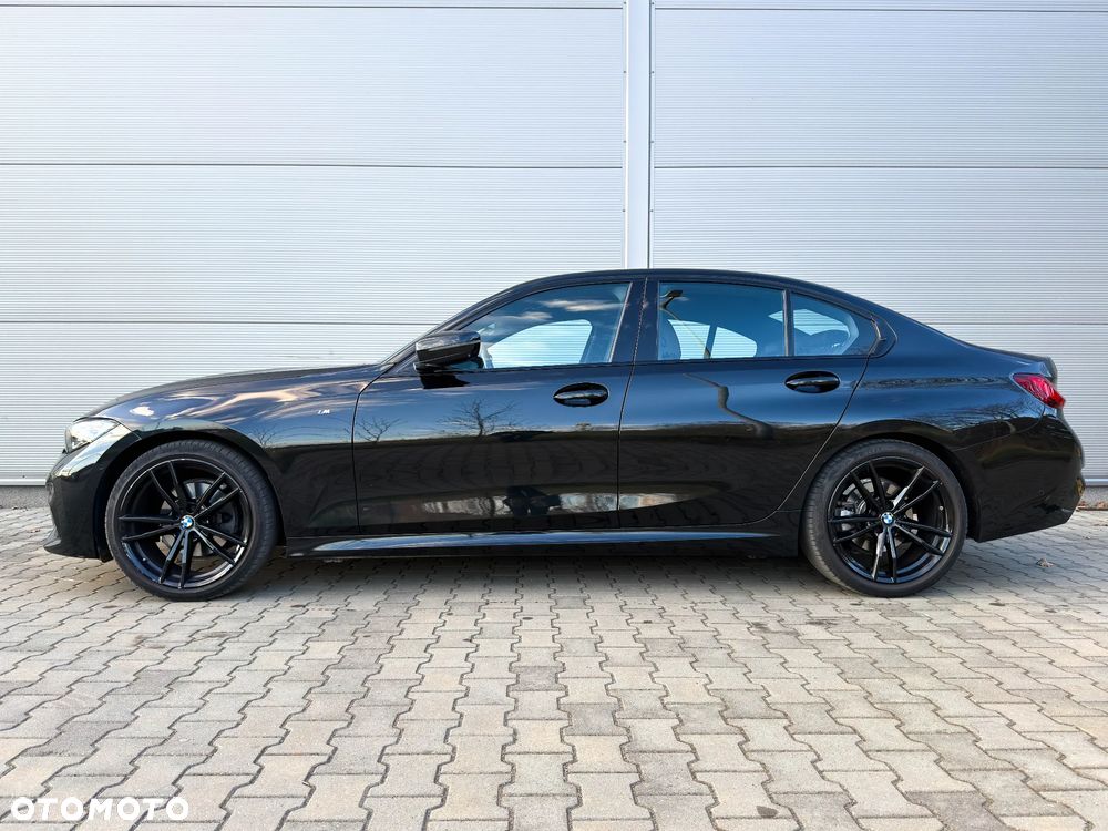 BMW Seria 3 320d xDrive M Sport Shadow - 9