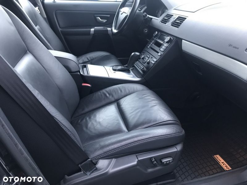 Volvo XC 90 3.2 AWD R-Design - 4