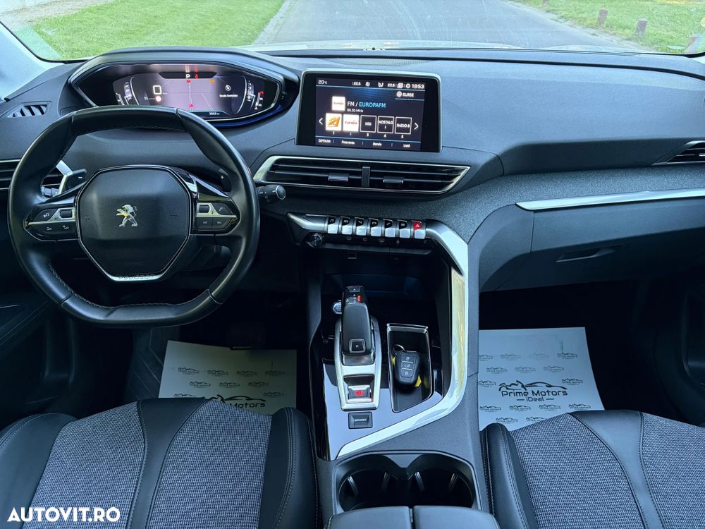 Peugeot 3008 BlueHDi 130 Stop & Start EAT8 Allure - 28