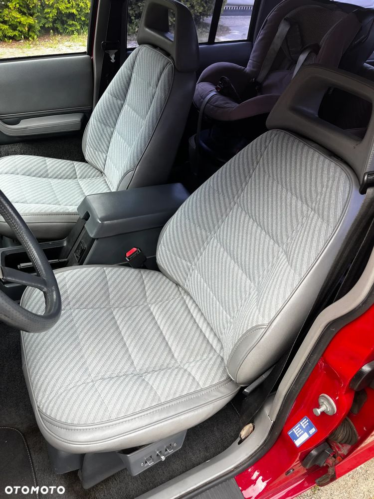 Jeep Cherokee 4.0 Limited - 25