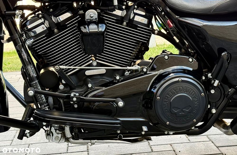 Harley-Davidson Touring Road King - 28