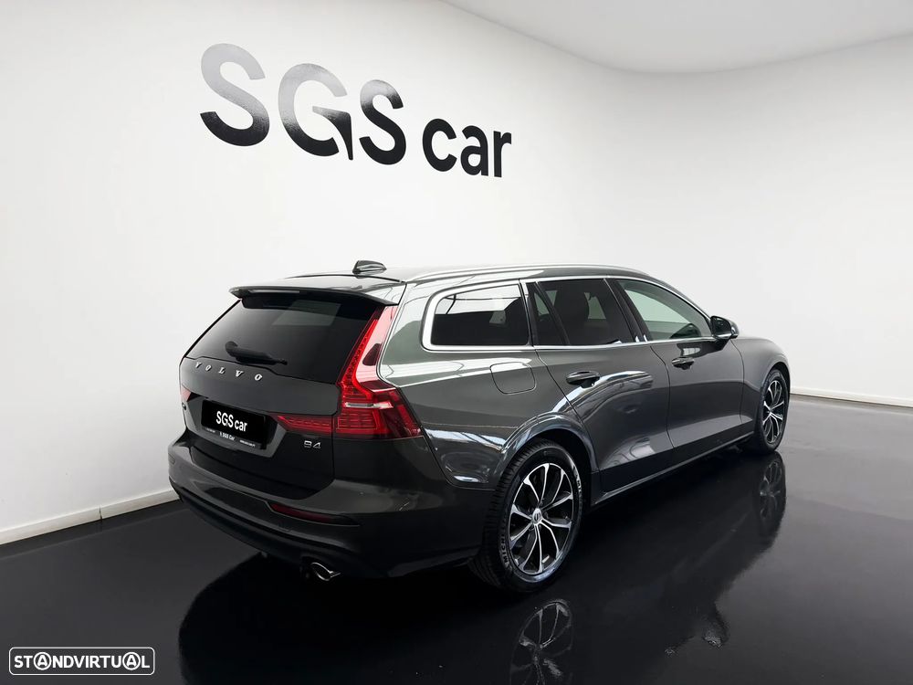 Volvo V60 2.0 B4 Momentum Plus Geartronic - 4