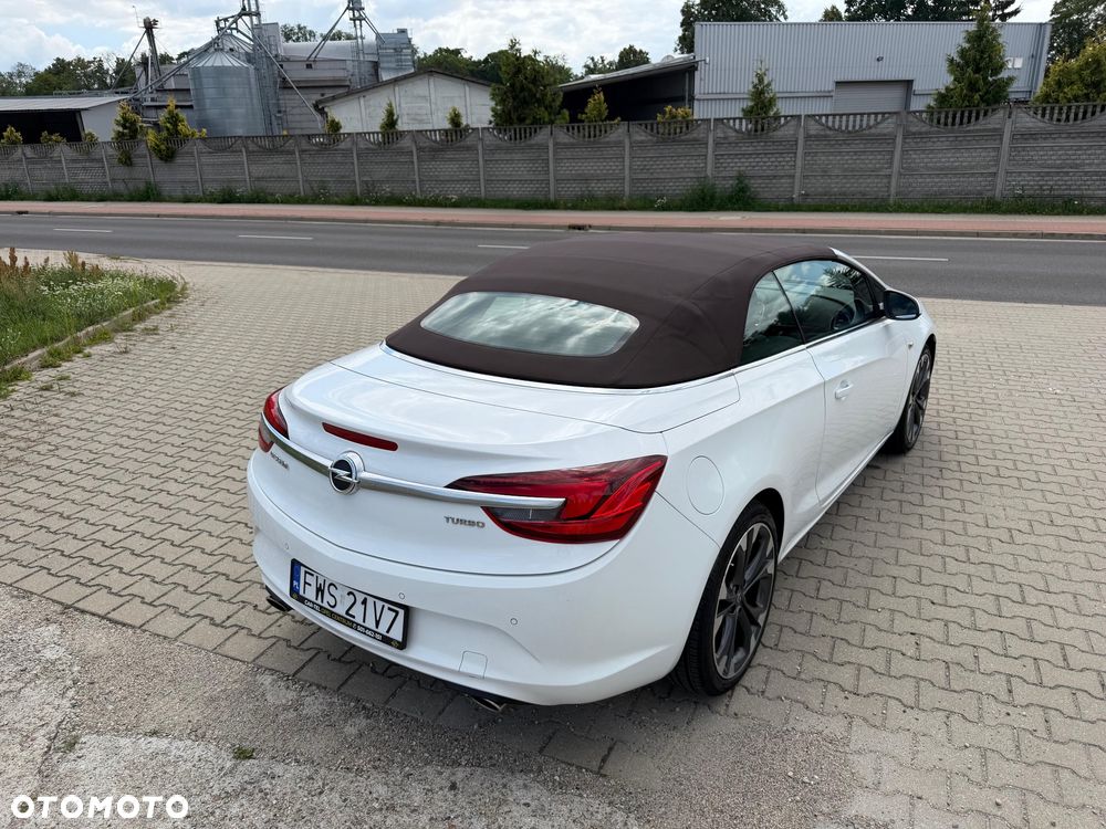 Opel Cascada - 24
