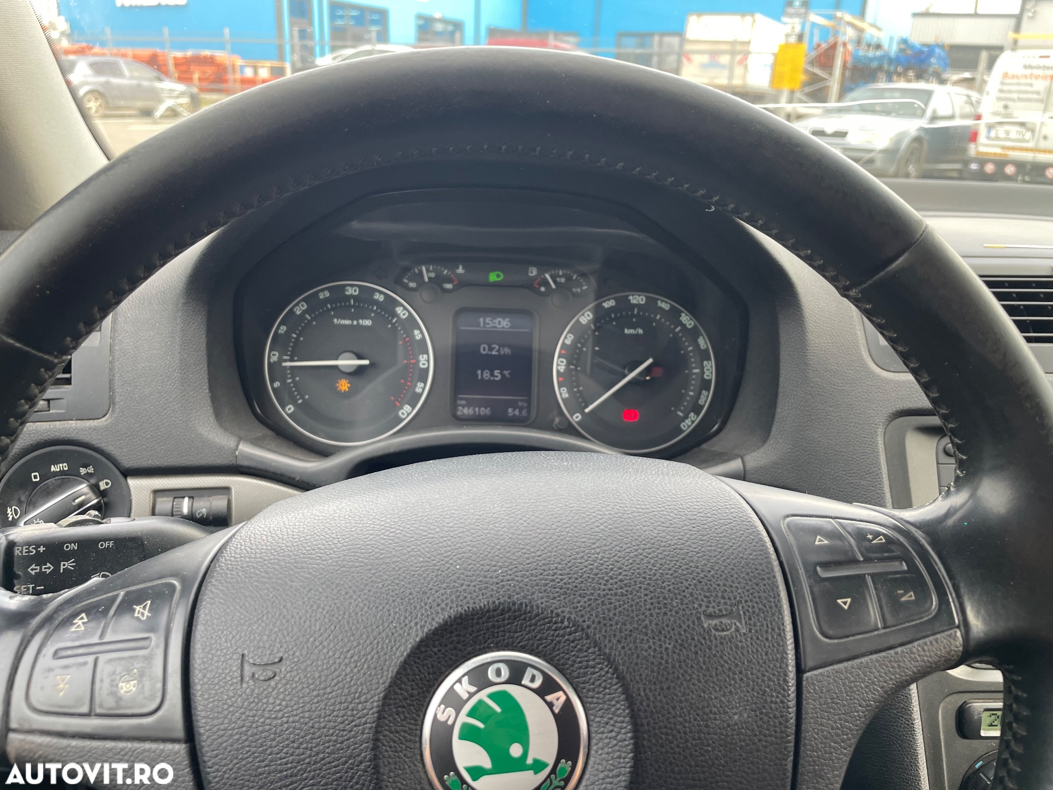 Skoda Octavia 2.0TDI Elegance - 8
