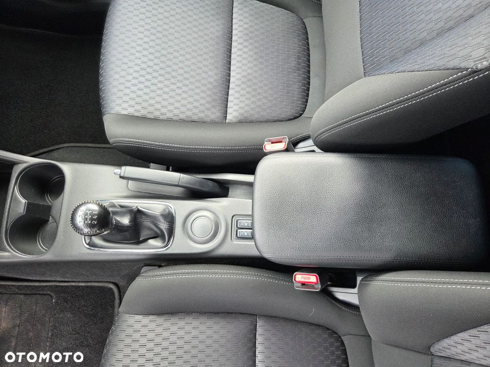 Mitsubishi Outlander 2.0 City Style 2WD - 23