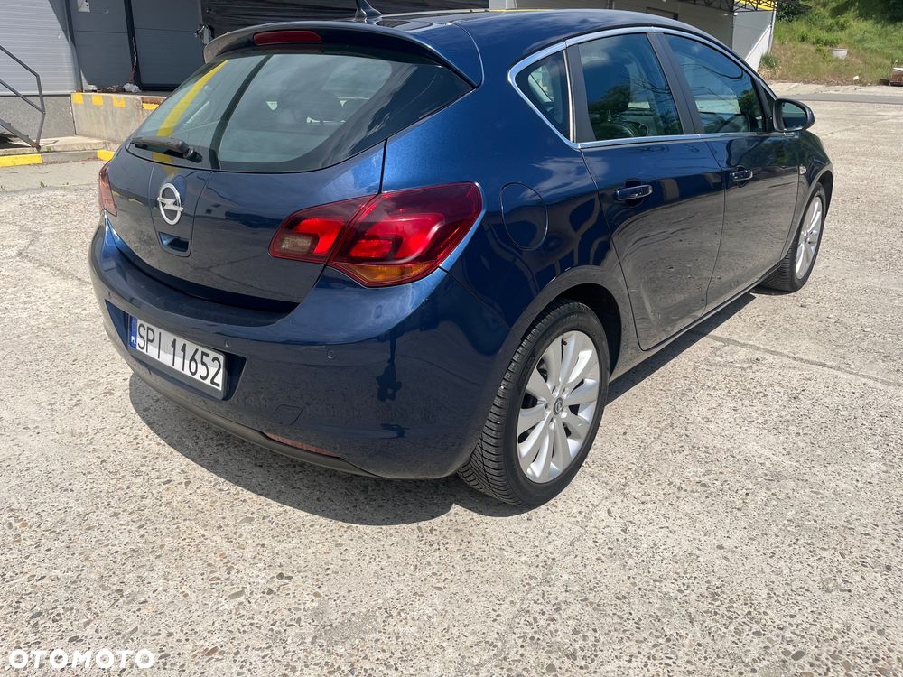 Opel Astra 1.3 CDTI DPF EcoFLEX Business Cosmo - 3