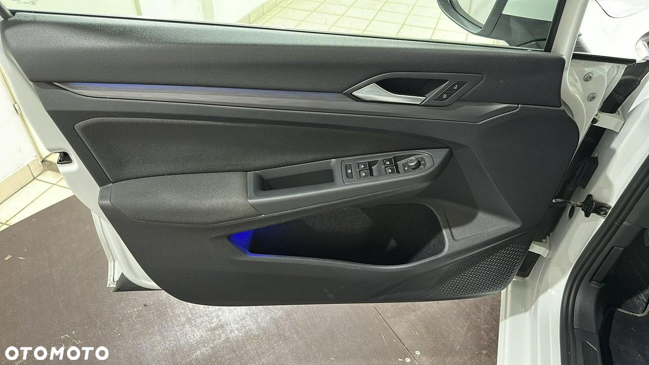 Volkswagen Golf - 14
