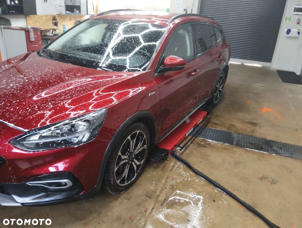 Ford Focus 1.5 EcoBoost Active - 26