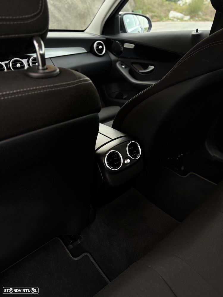 Mercedes-Benz C 300 - 32