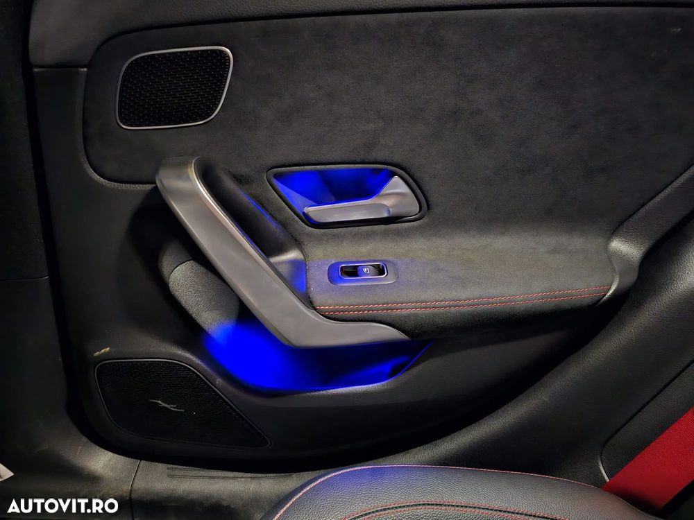 Mercedes-Benz CLA - 15