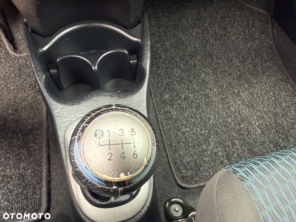 Toyota Yaris 1.33 VVT-i Life - 24