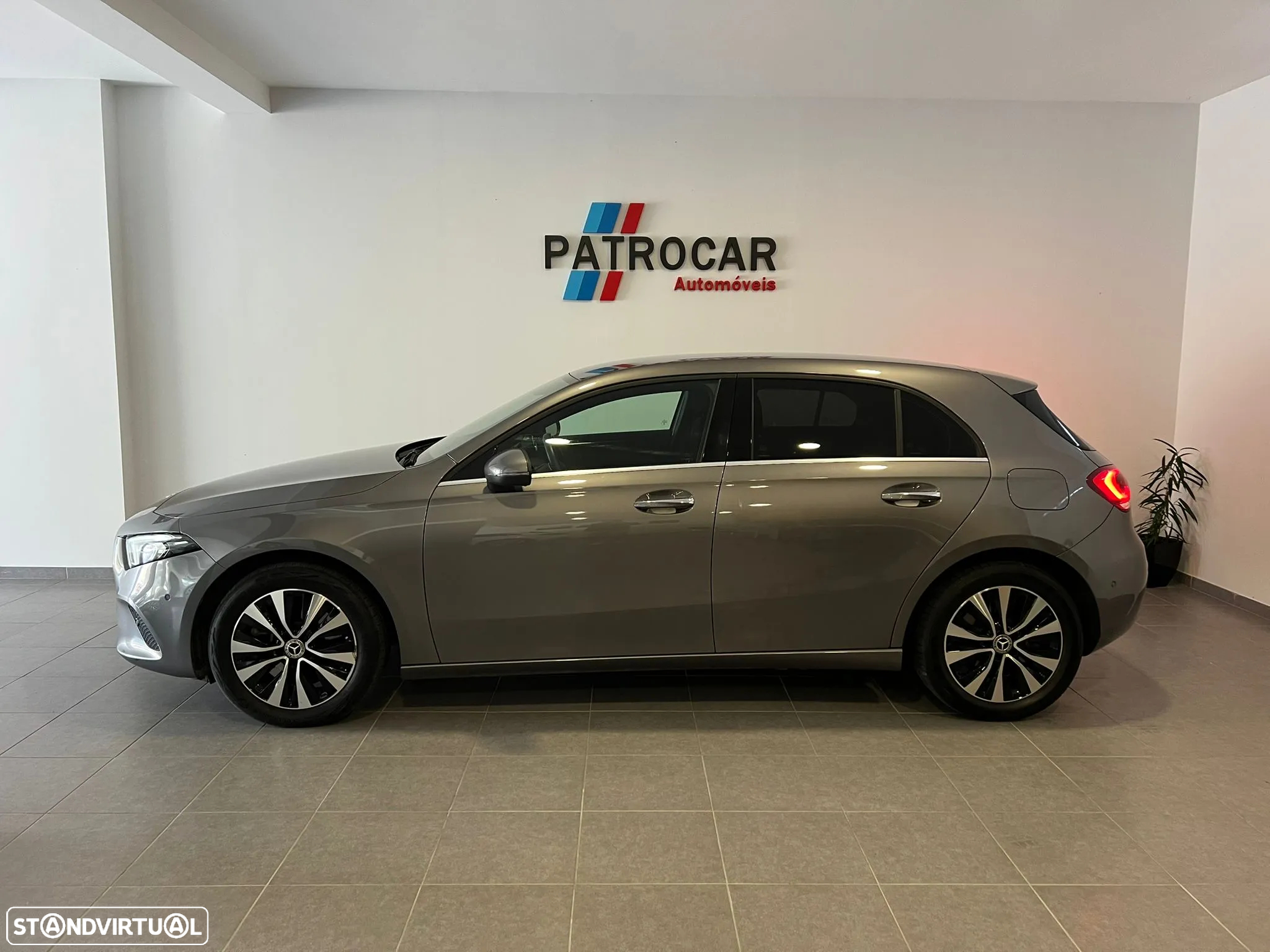 Mercedes-Benz A 250 e 8G-DCT Style - 18