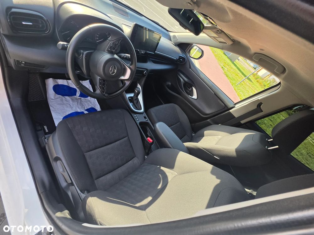 Toyota Yaris Hybrid 1.5 Premiere Edition - 12