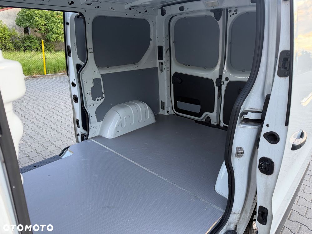 Renault Trafic - 17