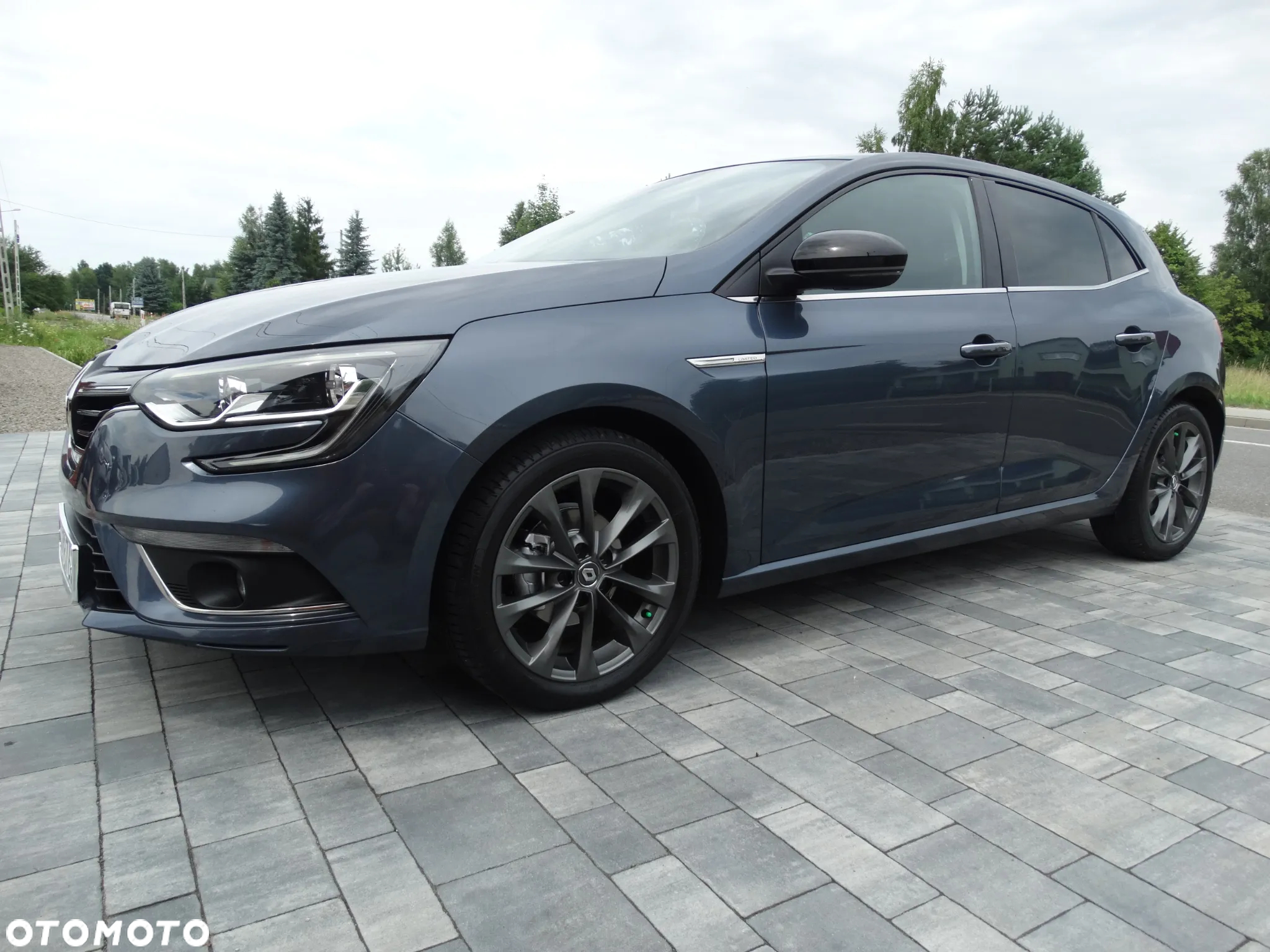 Renault Megane 1.2 Energy TCe Limited - 10