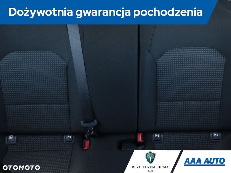 Kia Ceed - 12