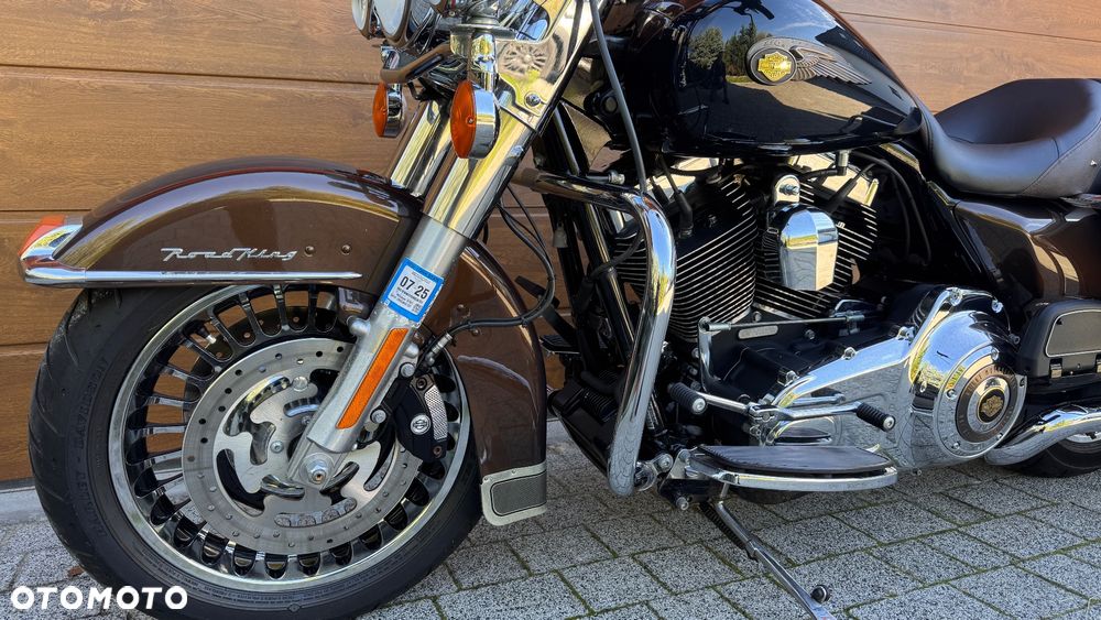 Harley-Davidson Touring Road King - 9