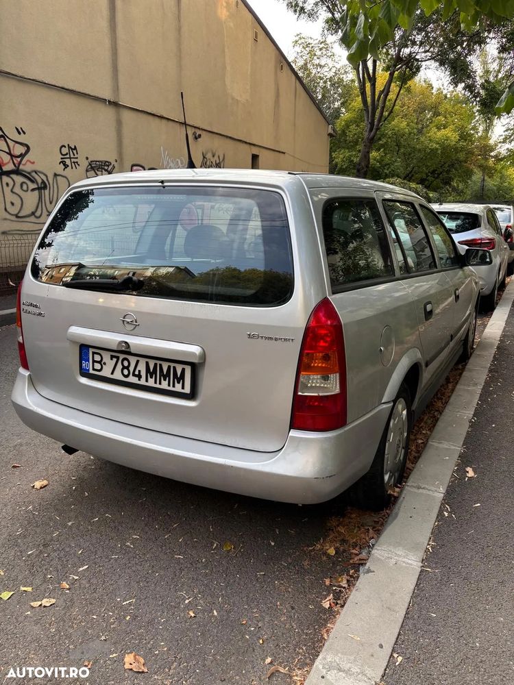 Opel Astra 1.6 Caravan - 4
