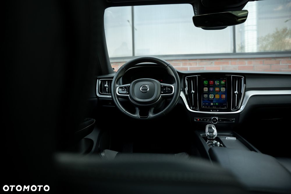 Volvo V60 B4 B DKG Ultimate Dark - 27