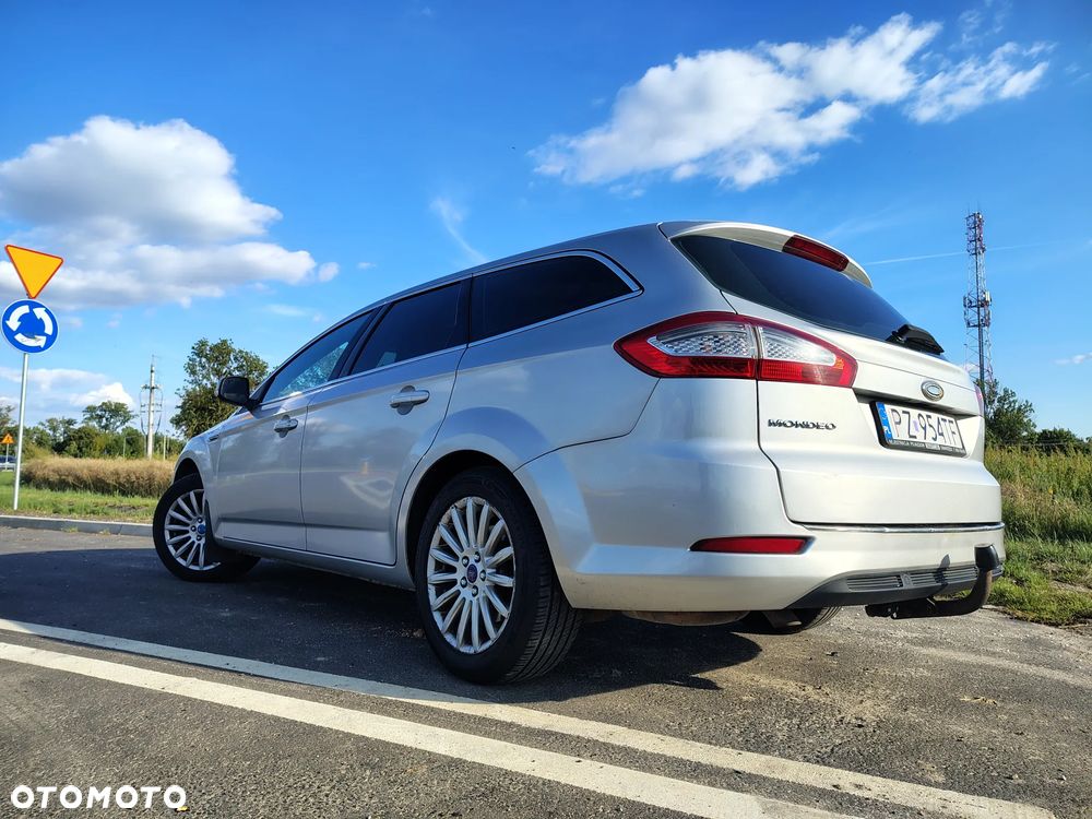 Ford Mondeo 2.0 TDCi ECOnetic Ambiente - 2