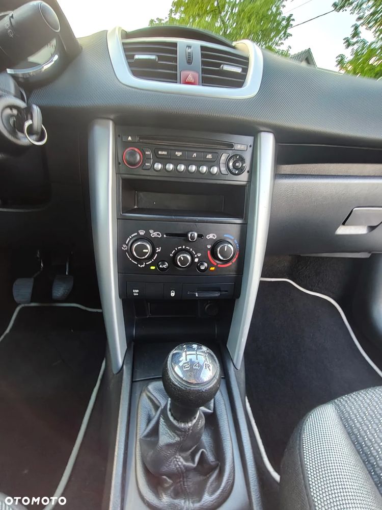 Peugeot 207 75 Urban Style - 15
