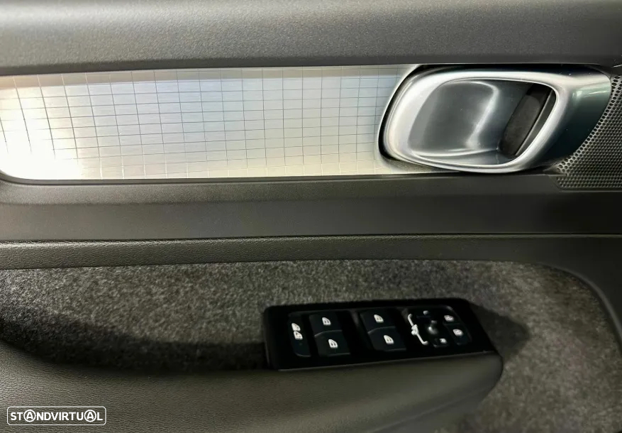 Volvo XC 40 1.5 T3 Momentum - 15