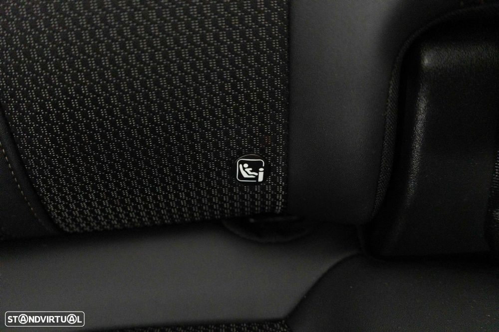 Peugeot 3008 1.6 Hybrid4 GT e-EAT8 - 11