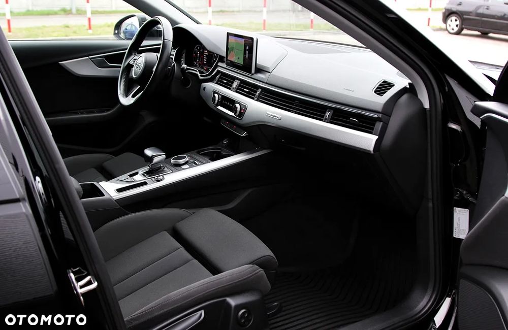 Audi A4 Avant 40 TDI Quattro Sport S tronic - 36
