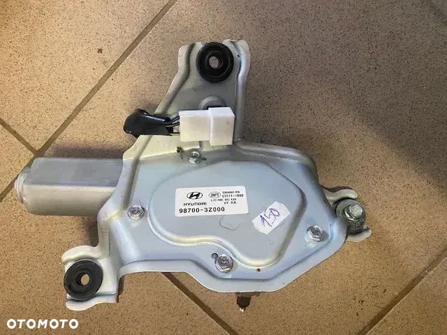 SILNICZEK WYCIERACZKI TYŁ HYUNDAI I40 KOMBI 98700-3Z000