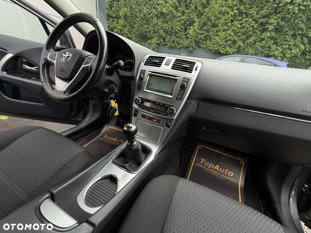 Toyota Avensis 1.8 Premium - 15