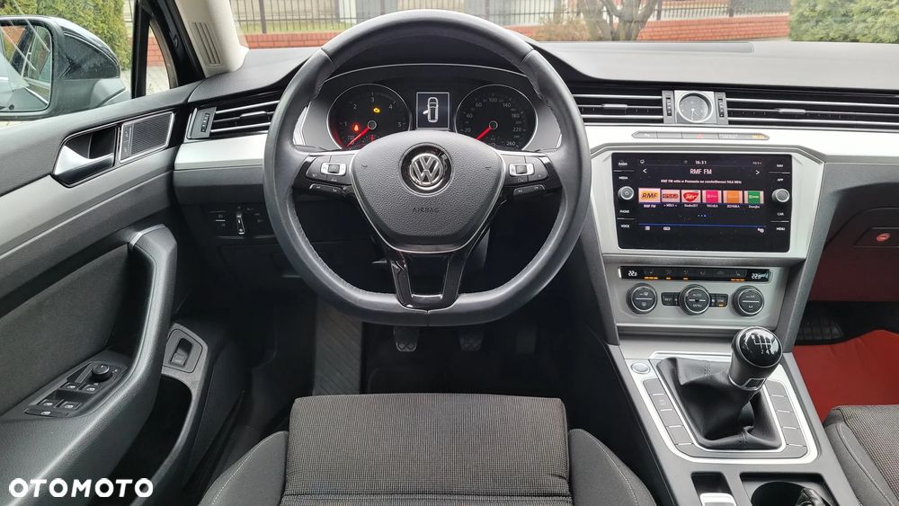 Volkswagen Passat 2.0 TDI BMT Comfortline - 8