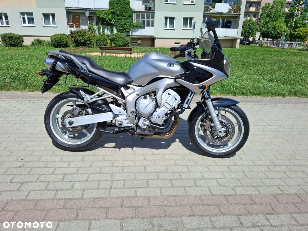 Yamaha FZ6 - 2