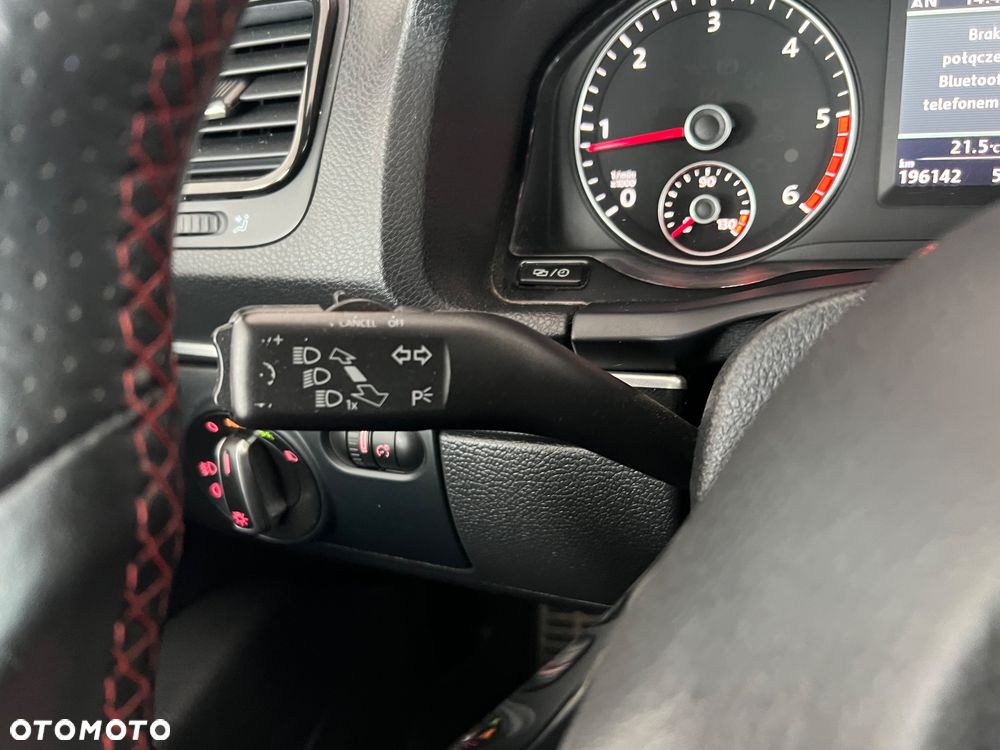 Volkswagen Scirocco - 32
