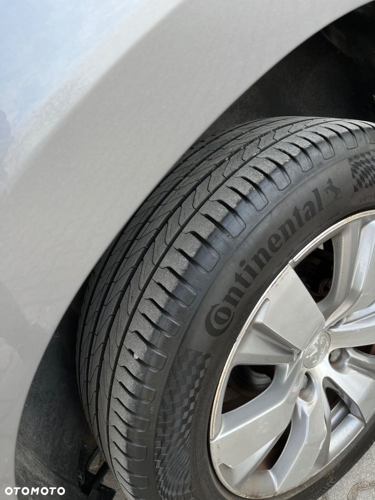 Peugeot 2008 1.6 e-HDi Allure S&S - 15