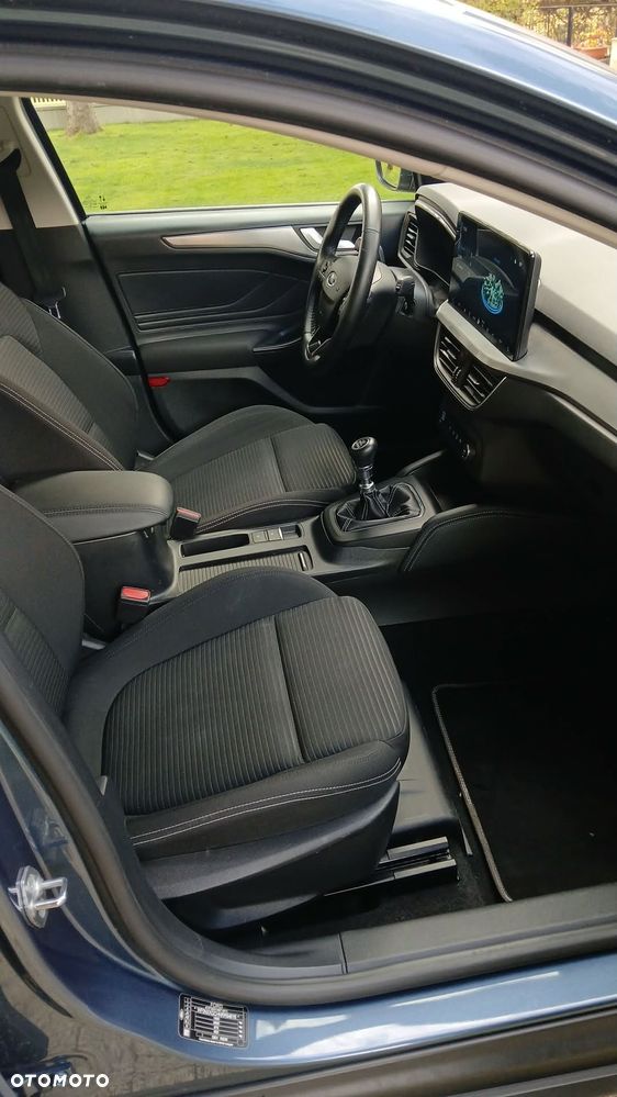 Ford Focus 1.0 EcoBoost mHEV Titanium X - 10