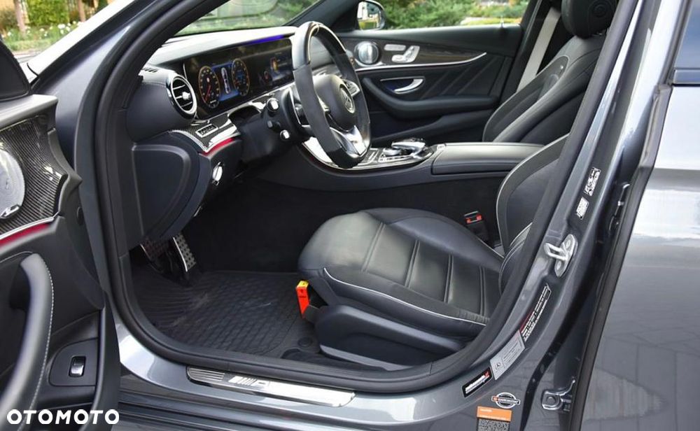 Mercedes-Benz Klasa E - 8