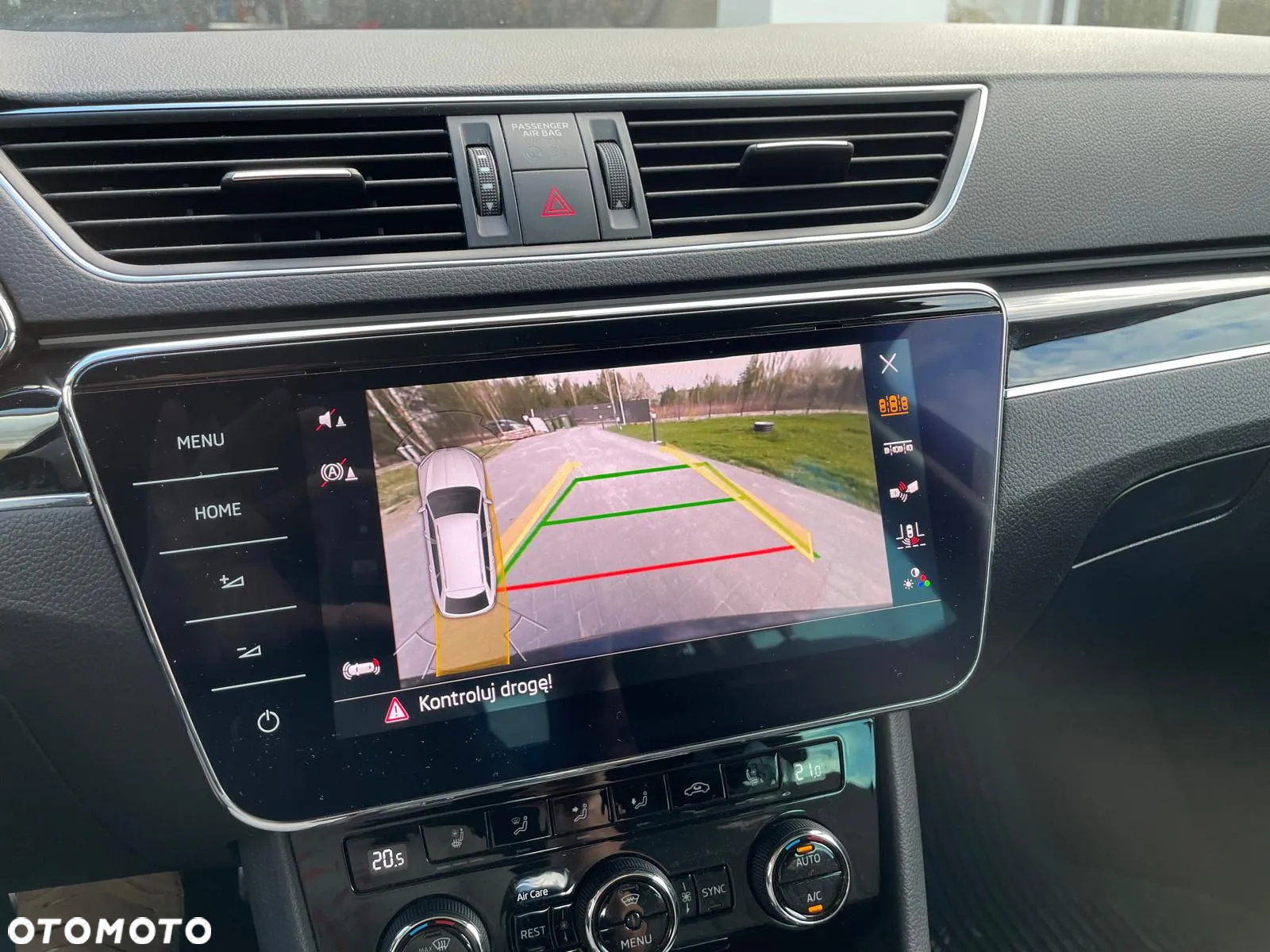 Skoda Superb 2.0 TDI SCR 4x4 L&K DSG - 9