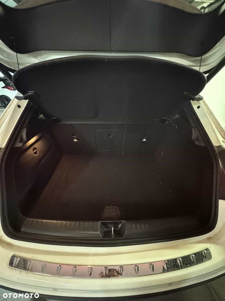 Mercedes-Benz GLA 250 4-Matic AMG Line - 20