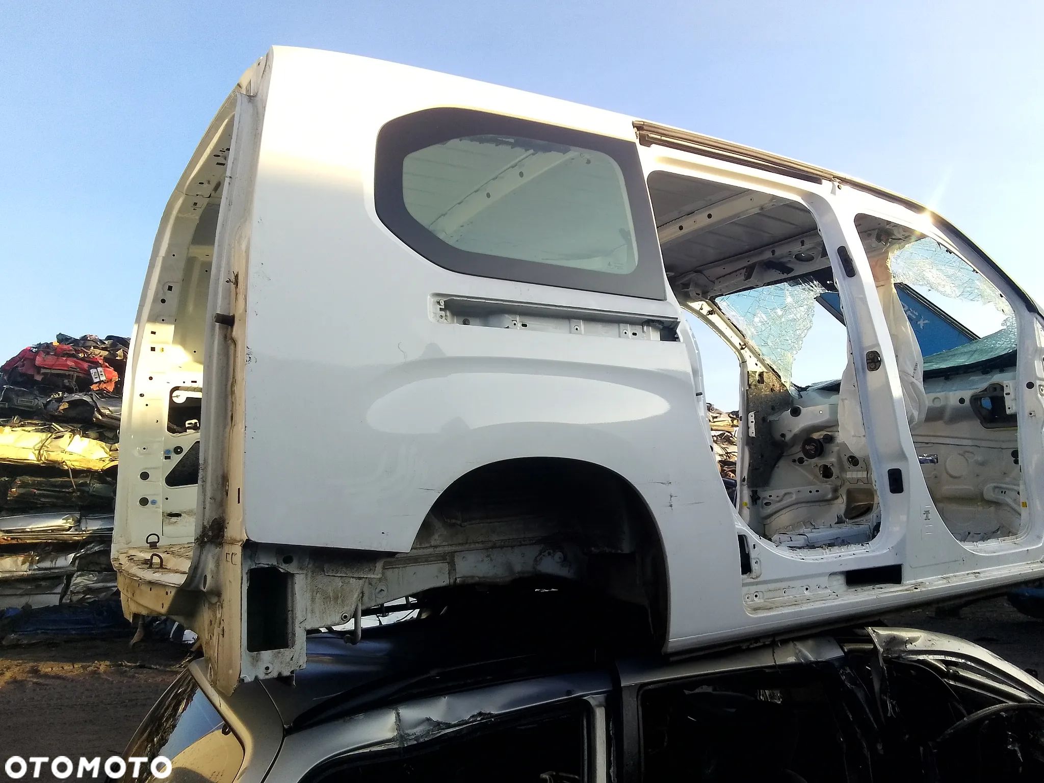 CITROEN BERLINGO 2020R 1.5D ĆWIARTKA LEWA, PRAWA, SŁUPEK LEWY PRAWY - 1