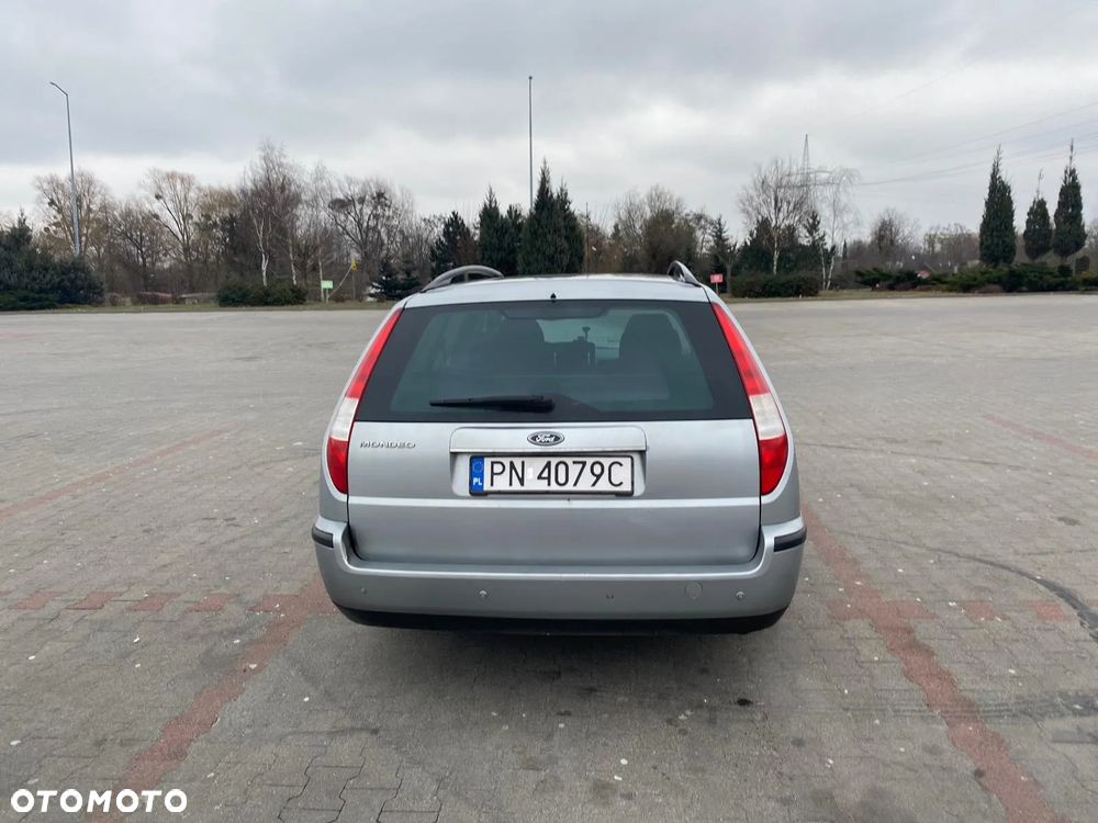 Ford Mondeo 2.5 Turnier V6 Ghia - 4