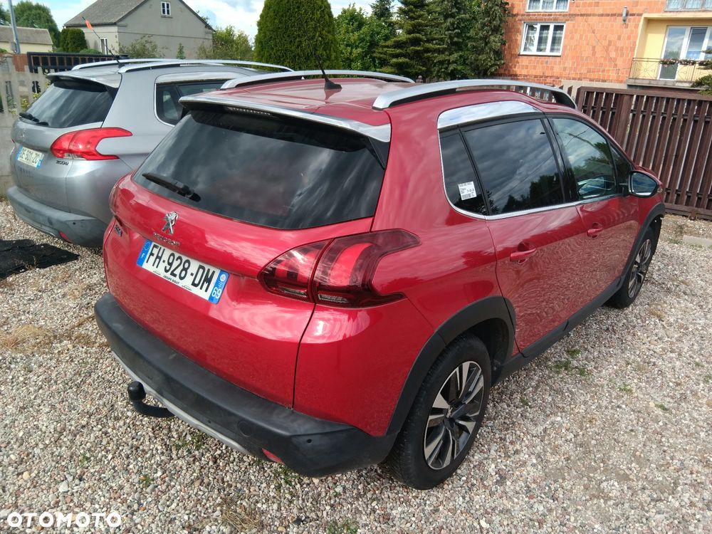 Peugeot 2008 1.2 Pure Tech Allure S&S EAT6 - 3